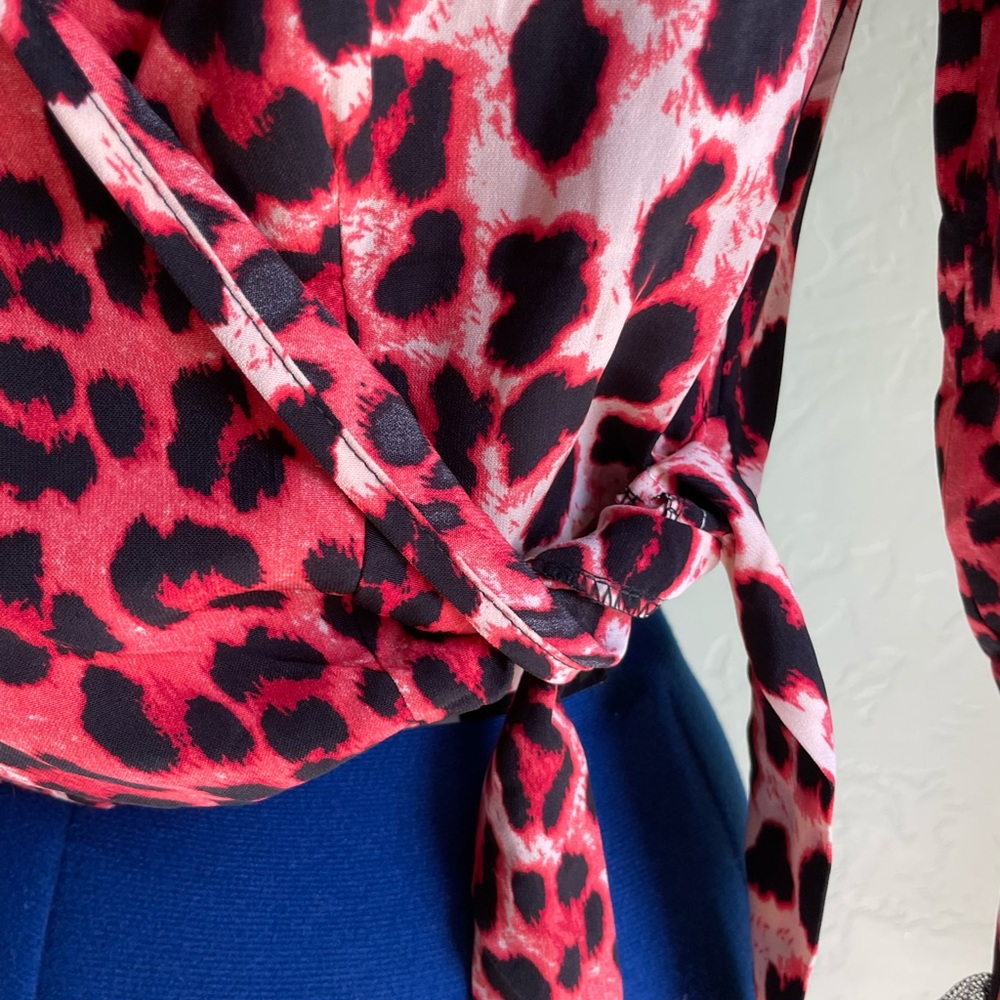 Blouse - Picture 2 of 7